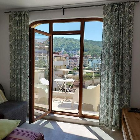 Obzor Tatyana Apartaments Natura Εξωτερικό φωτογραφία